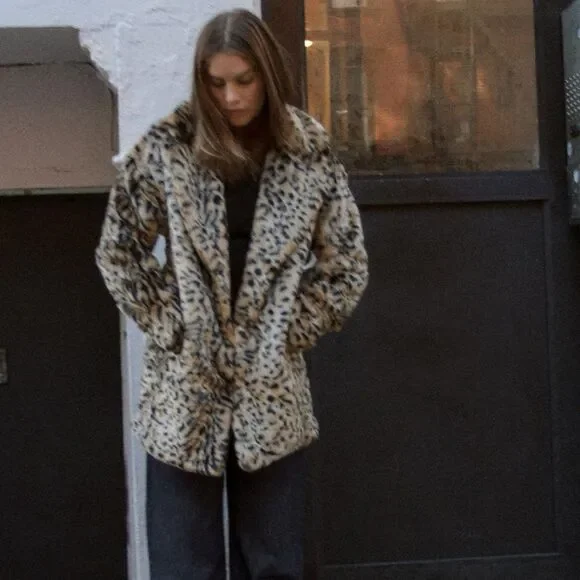 Zara faux fur animal print coat - Picture 3 of 8